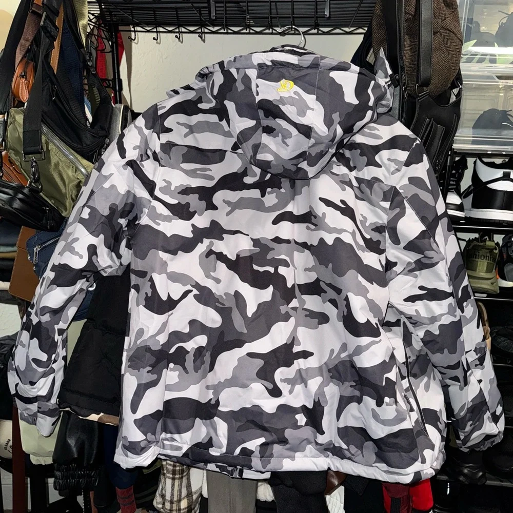 SOLD‼️ Waterproof ski snowboard jacket - Picture 9 of 9